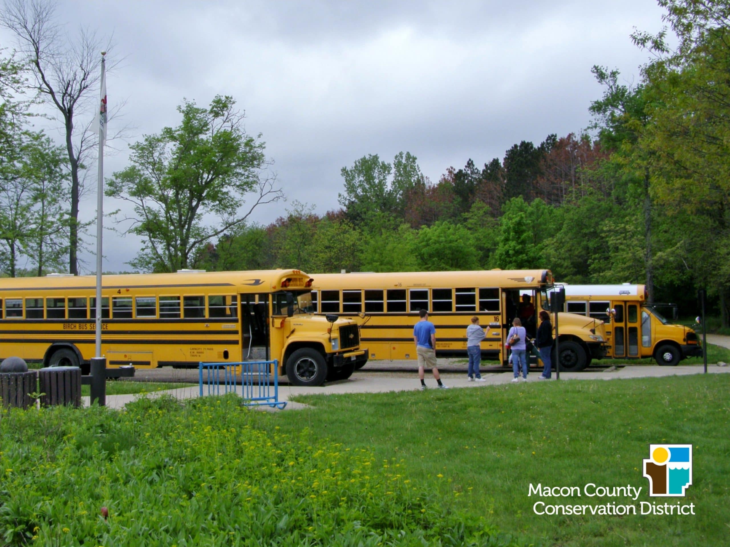 school busses lined up at Rock Springs Nature Center